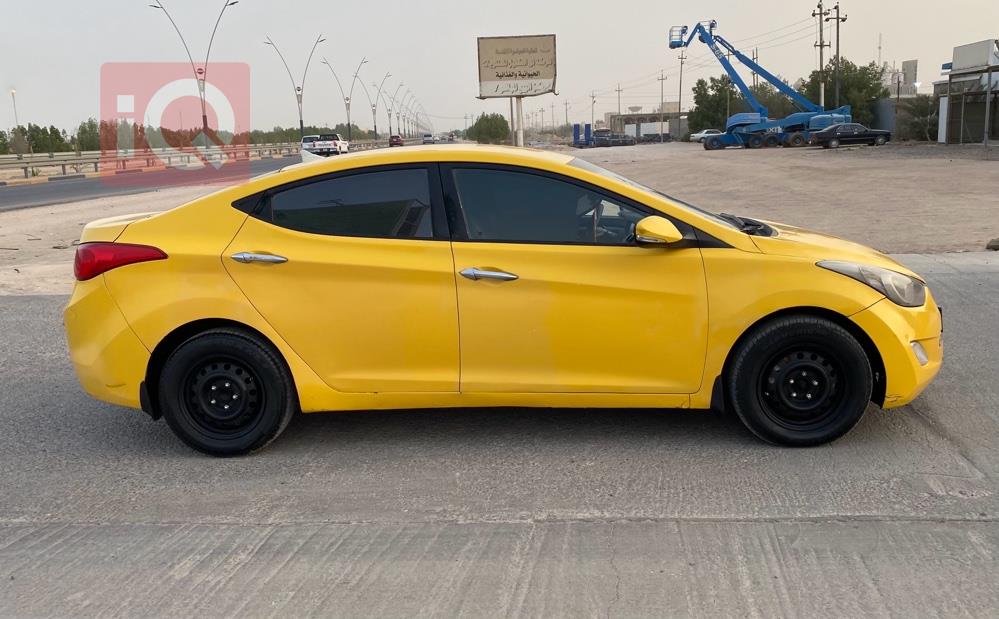 هیوندای ئەلەنترا